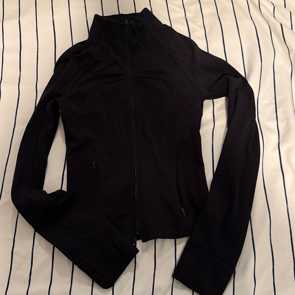 Lulu define jacket
